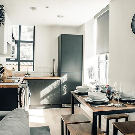 Bv Apt 2 Bedroom At Holmfirth Perfect Views Huddersfield Bagian luar foto