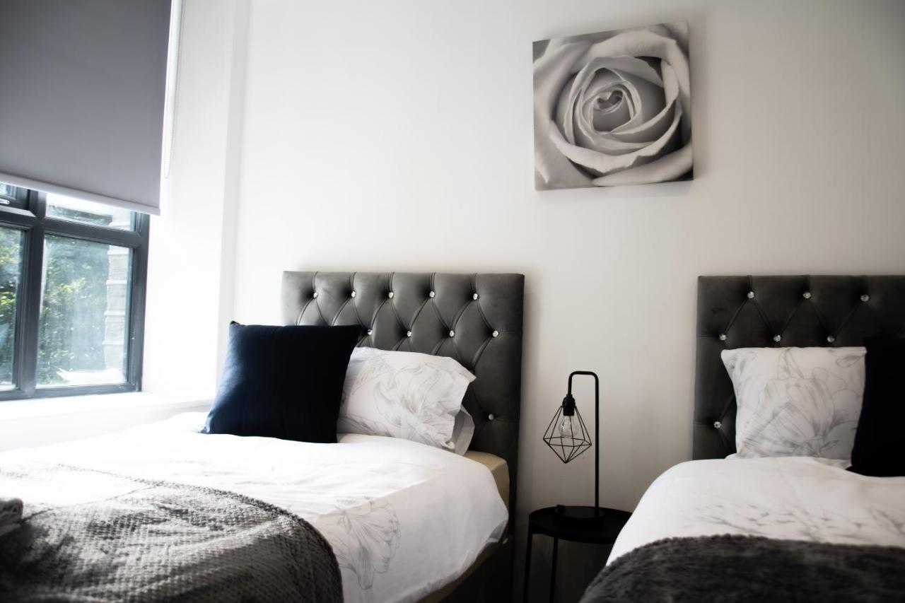 Bv Apt 2 Bedroom At Holmfirth Perfect Views Huddersfield Bagian luar foto